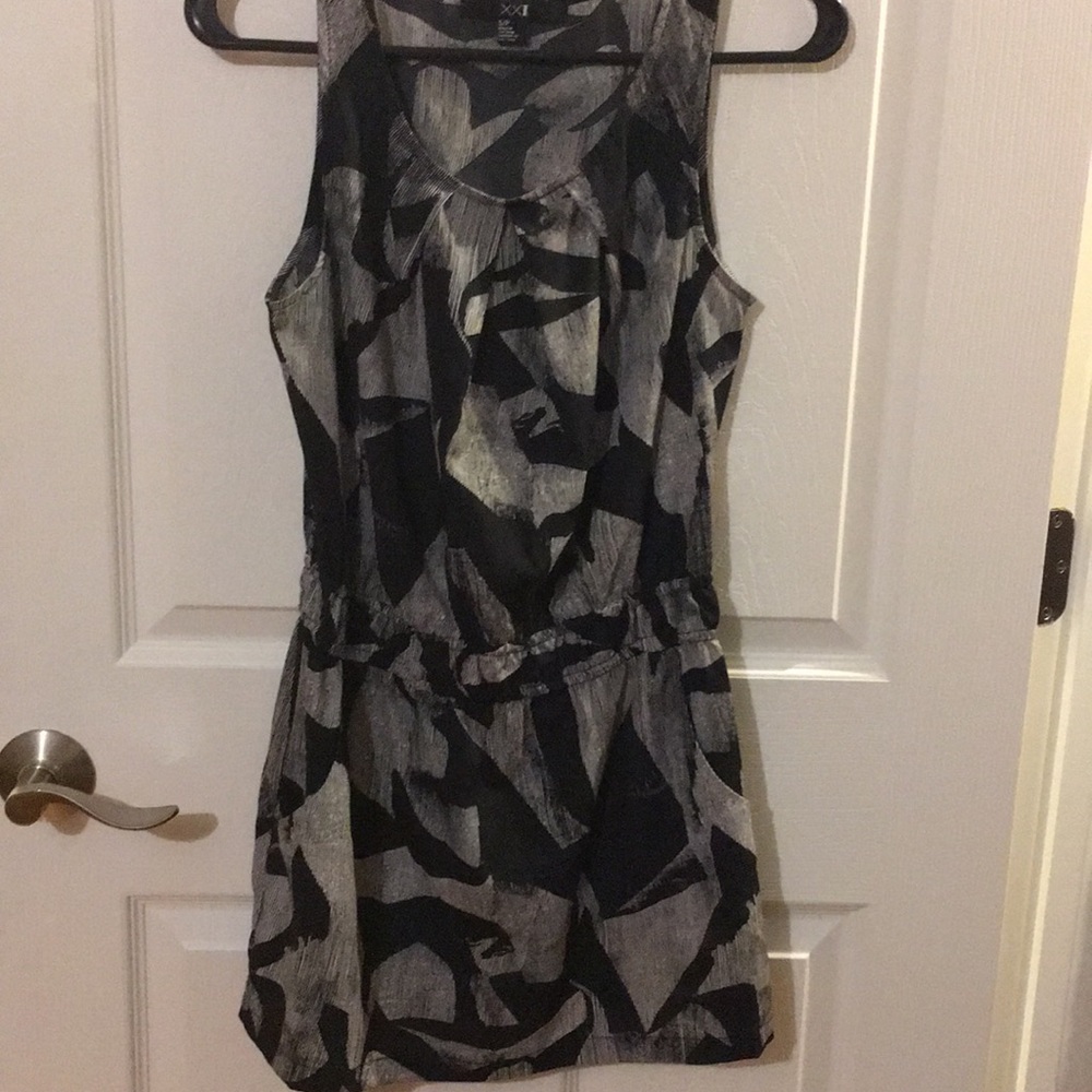 Mini dress with pockets